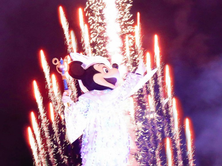 TDS人気ショー「Fantasmic!」を本気で撮りたい！カメラ設定と場所を解説！【後編】