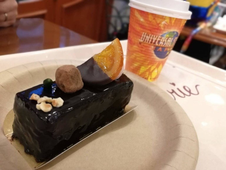 スイーツだけじゃない！ビバリーヒルズ・ブランジェリーでカフェタイム