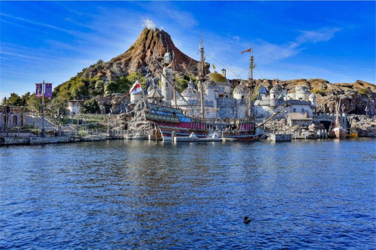 ディズニーランド　青空風景写真撮影