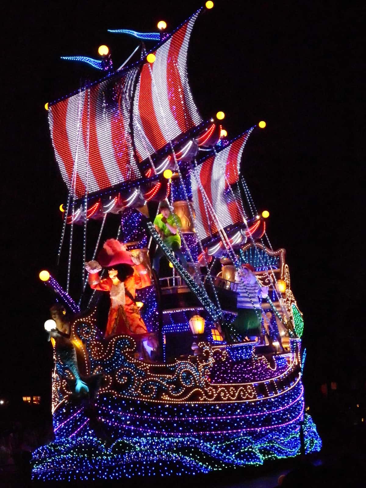 東京ディズニーランド・エレクトリカルパレード・ドリームライツの山車