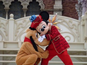 ディズニーの名犬プルート徹底ガイド！プロフィール・映画・パーク情報まで完全解説