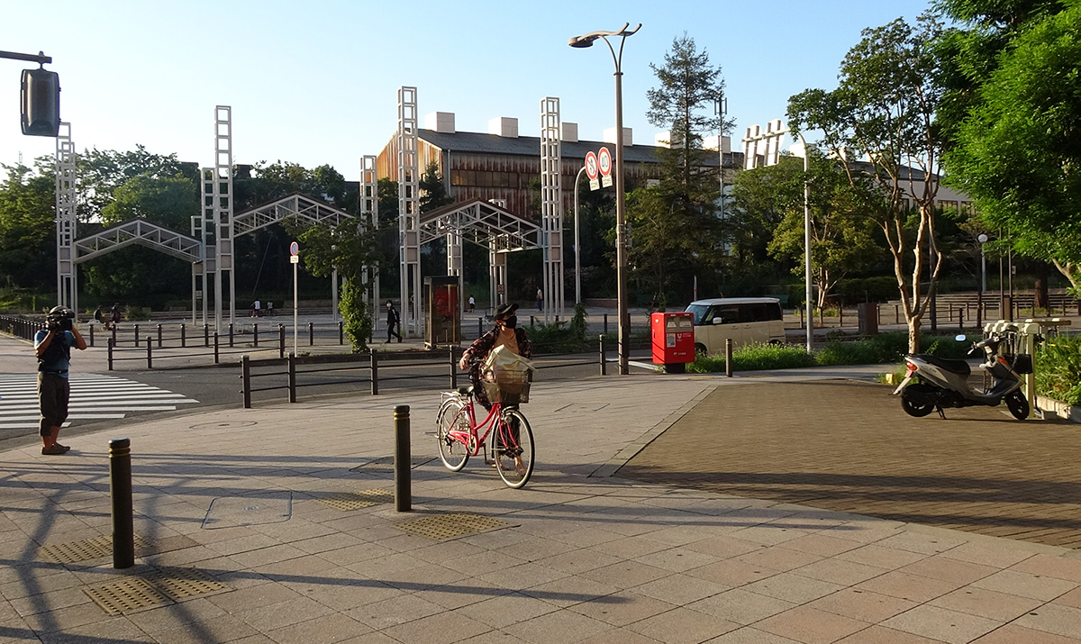 家から自転車でUSJへ