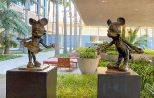 カリフォルニアのディズニーランドホテルって?