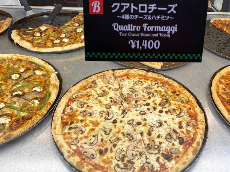 ピザ専門店に進化！”ルイズN.Y.ピザパーラー”