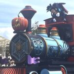 ディズニーランド ハロウィン2022!話題の手下とパレード!ぜひ見てほしいスポットを紹介します