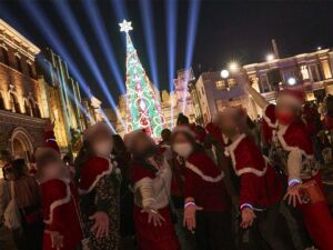 世界一のクリスマスツリー61万球
