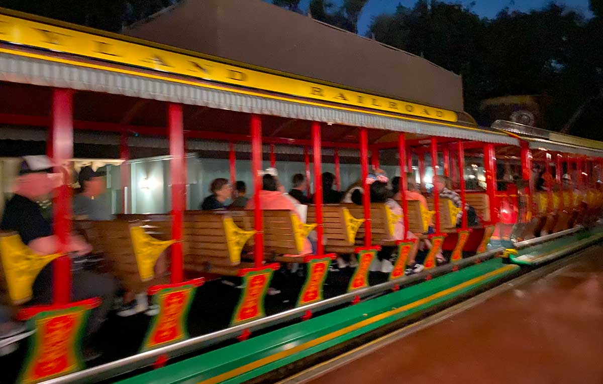 ディズニーランド鉄道