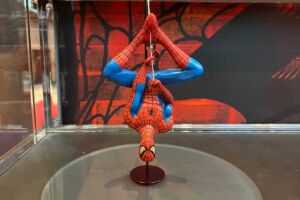 スパイダーマン フィギア