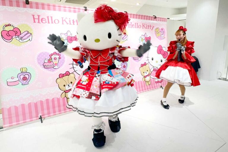 ハローキティ50周年全国ツアーでキティちゃんに会えるイベントに参加しました