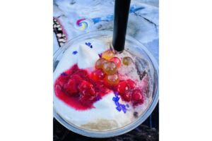 ハミクマ・ドリンク ~コーラとホイップクリーム2つでひとつなのDEATH~