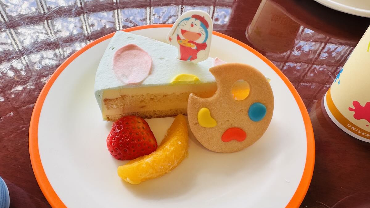 ドラえもんのカラフルペイント・レアチーズケーキ