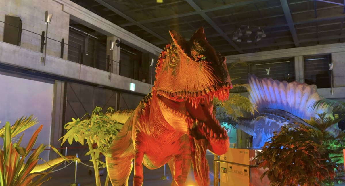 アロサウルス