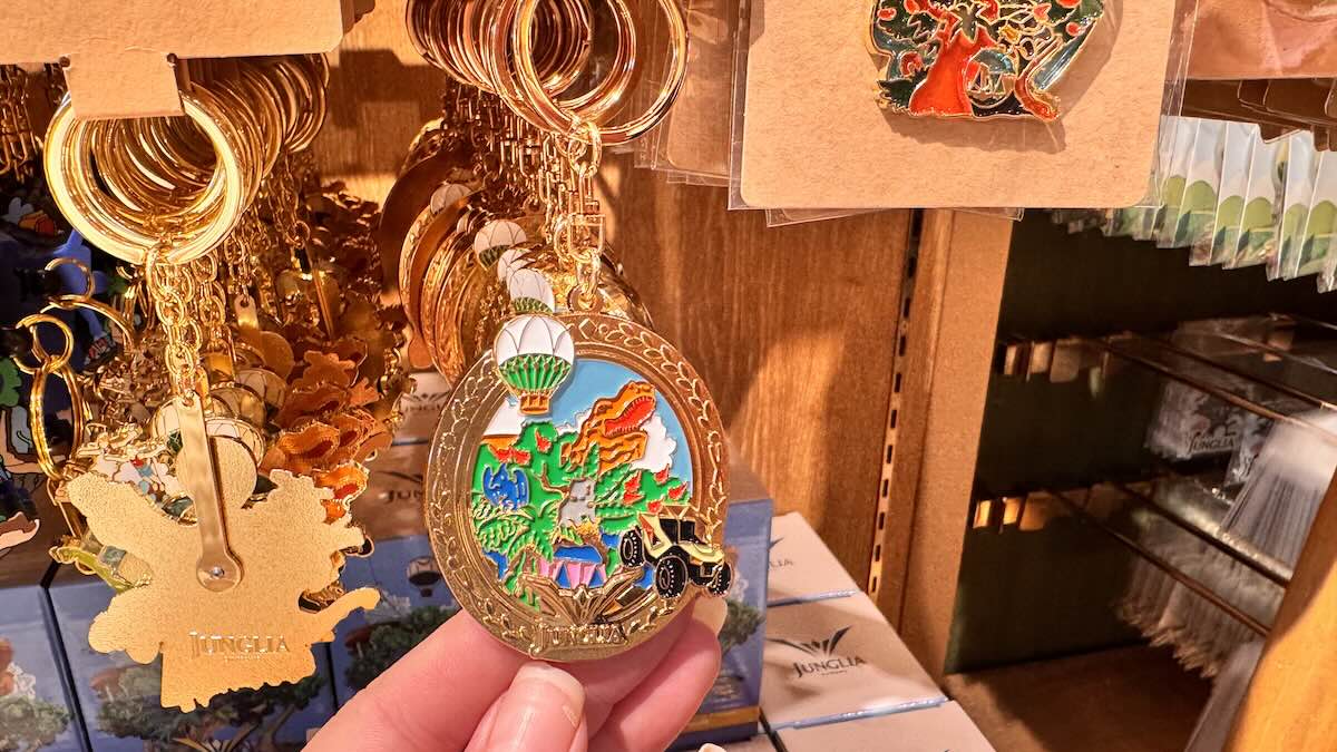 ジャングリア開業記念グッズ：キーチェーン