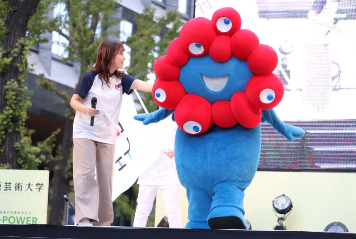 ミャクミャク　御堂筋ランウェイ