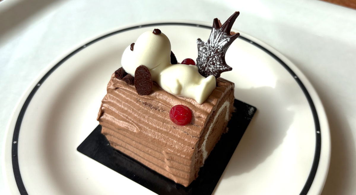 スヌーピー　ブッシュ・ド・ノエル ～ショコラ＆マロン～