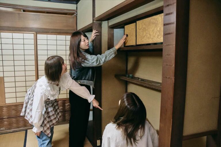 築130年の京町家を貸切！京都で始まる4時間没入型『謎の館からの脱出』体験レポ【SCRAP】