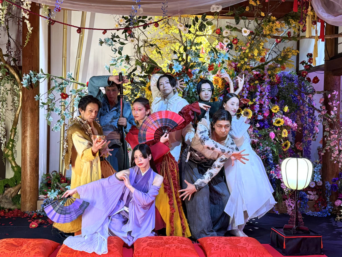 DAZZLE × 蜷川実花 with EiM《花宵の大茶会》