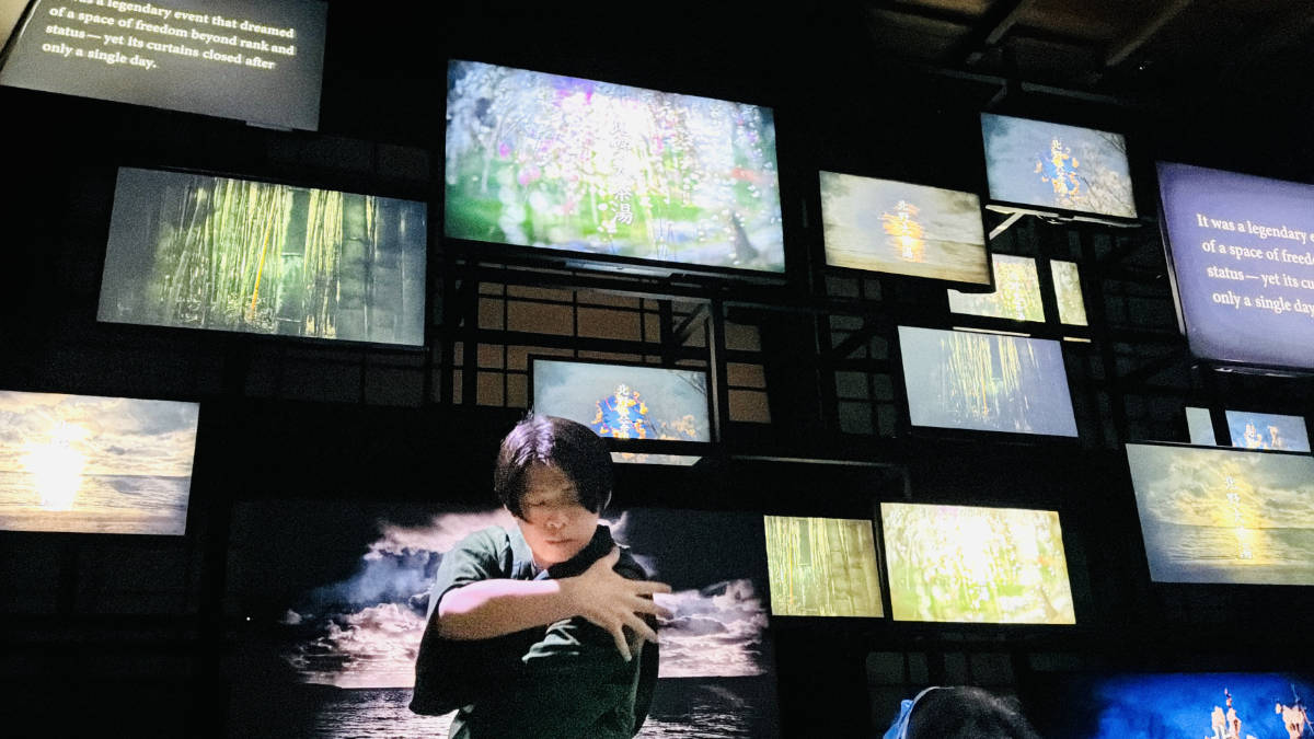 DAZZLE × 蜷川実花 with EiM《花宵の大茶会》