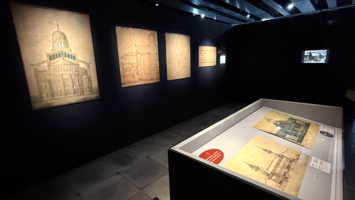 NAKED meets ガウディ展