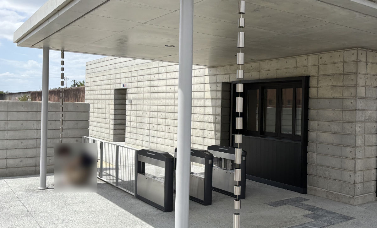 奈良監獄ミュージアム　入場ゲート