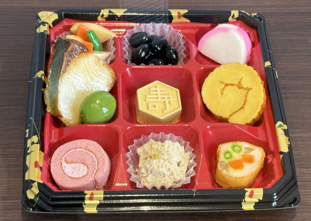 刑務所のお正月　おせち料理