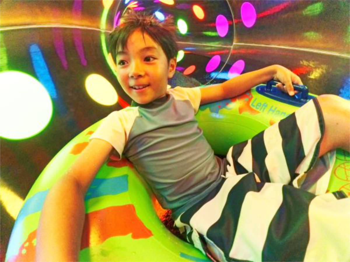 ネスタリゾート神戸　プール　ウォーターフォート