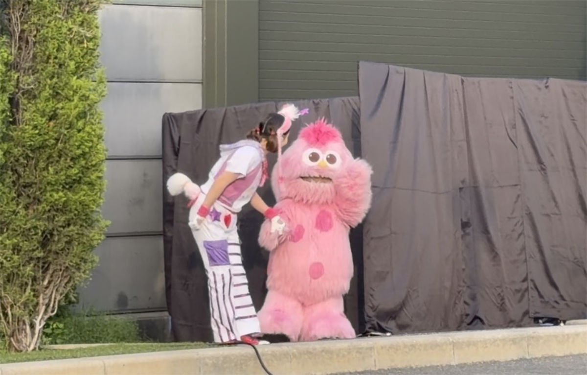 モッピー、アビー、グローバー、カウント伯爵