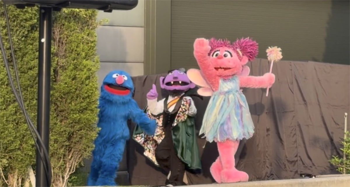 モッピー、アビー、グローバー、カウント伯爵