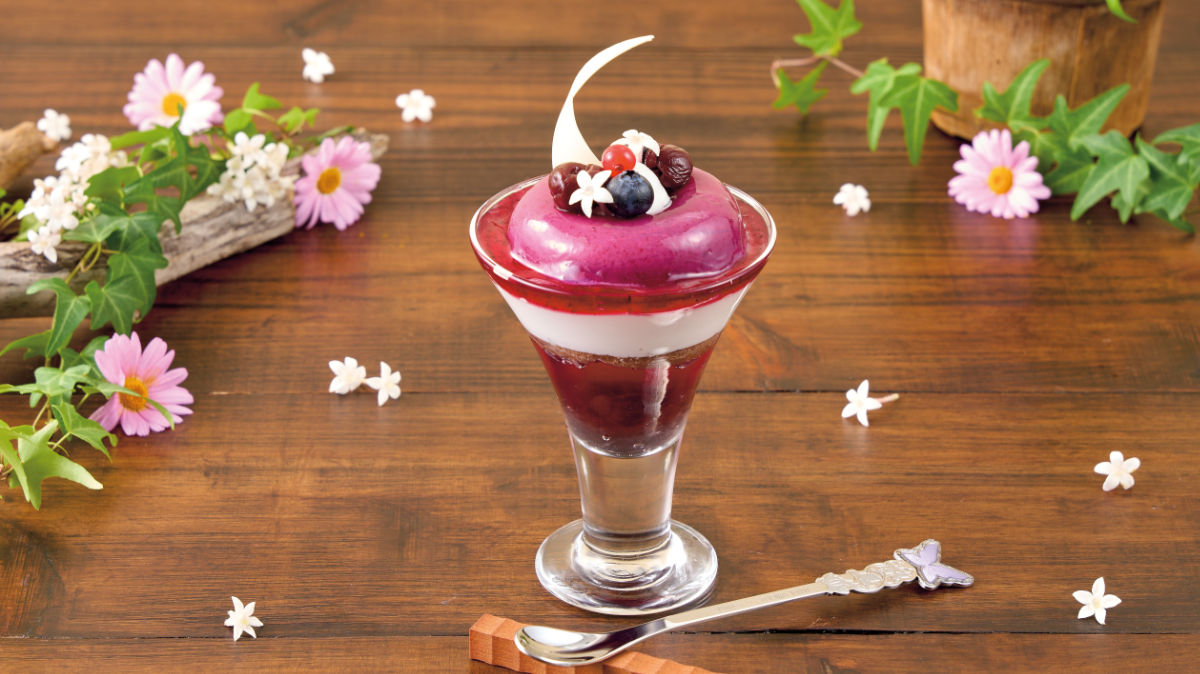 フェルンのチェリー＆ブルーベリーパフ<br>（蝶のスプーン付き）