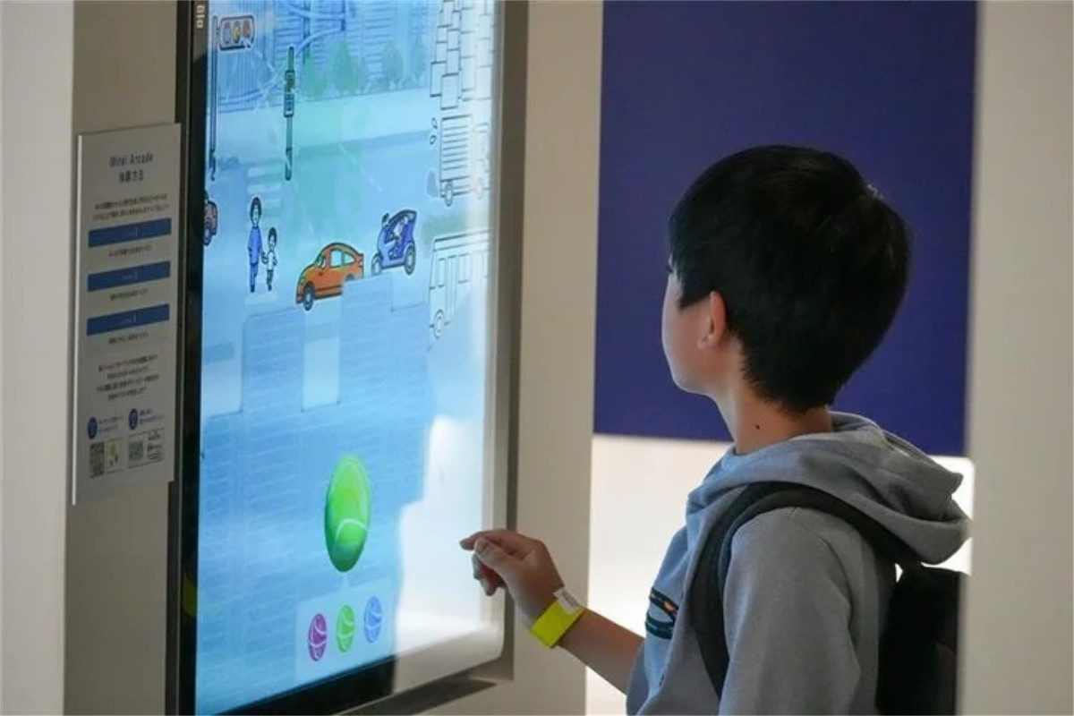 KDDI MUSEUM　未来ボール