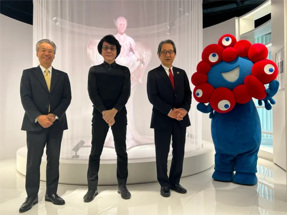 『いのちの「KDDI MUSEUM」未来』のアンドロイド「MOMO」