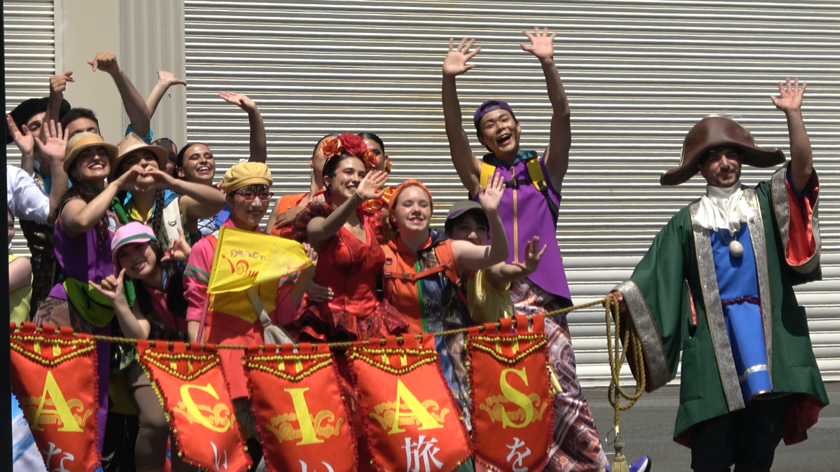 志摩スペイン村　パレード