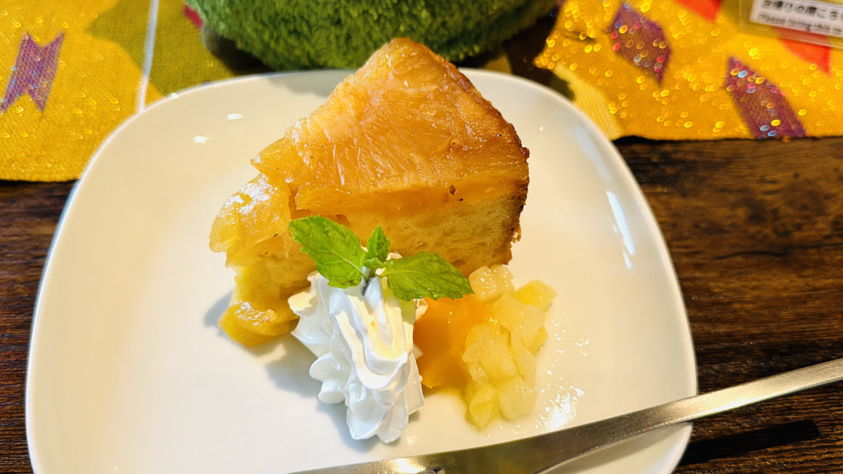 心斎橋PANAF デザートのパイナップルケーキやビサップソルベ