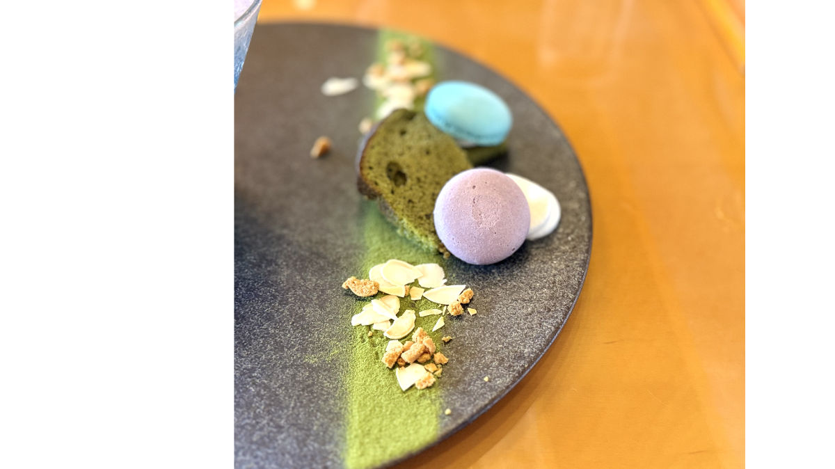 マカロン２種類（ベリー・ヨーグルト）や宇治抹茶のパウンドケーキ