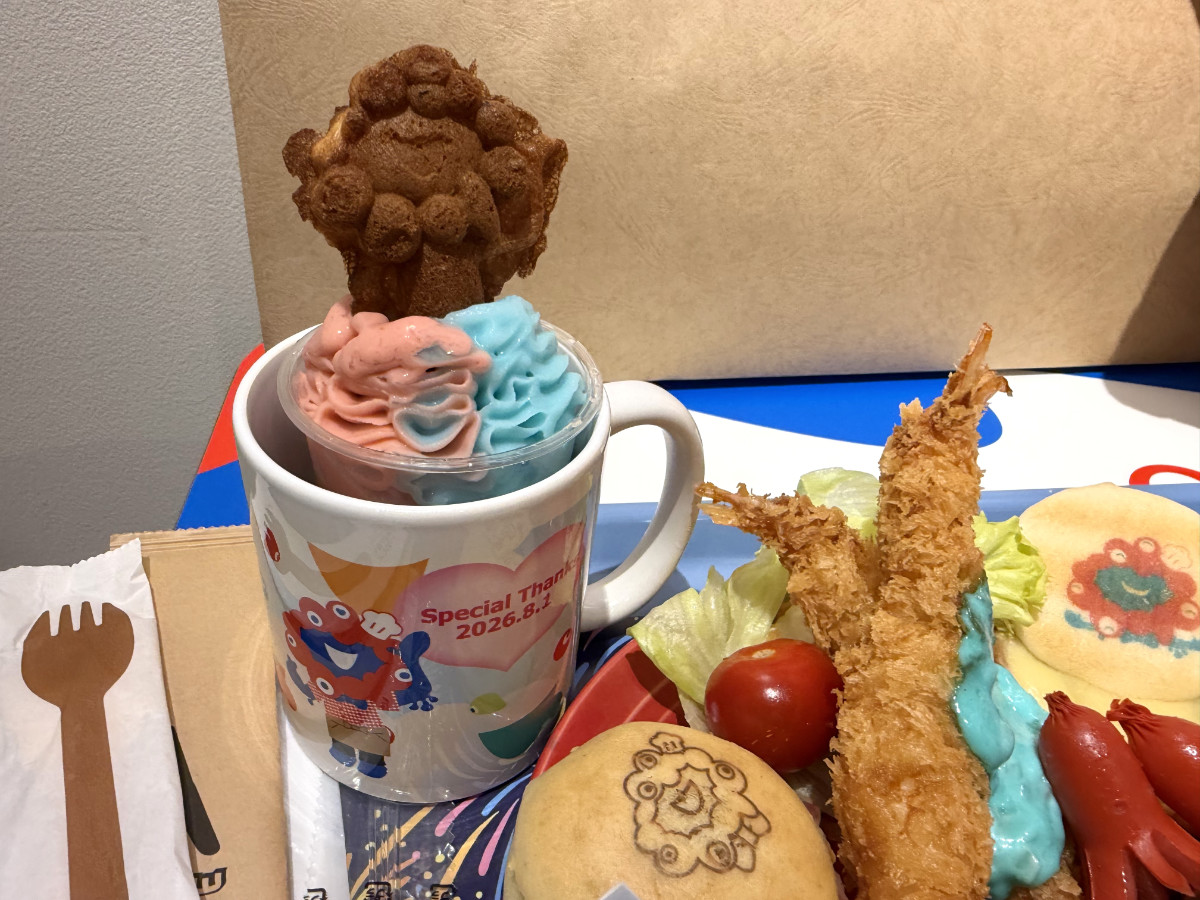 Dessert with Ramune and Strawberry Soft Serve Topped with Myaku-Myaku-yaki