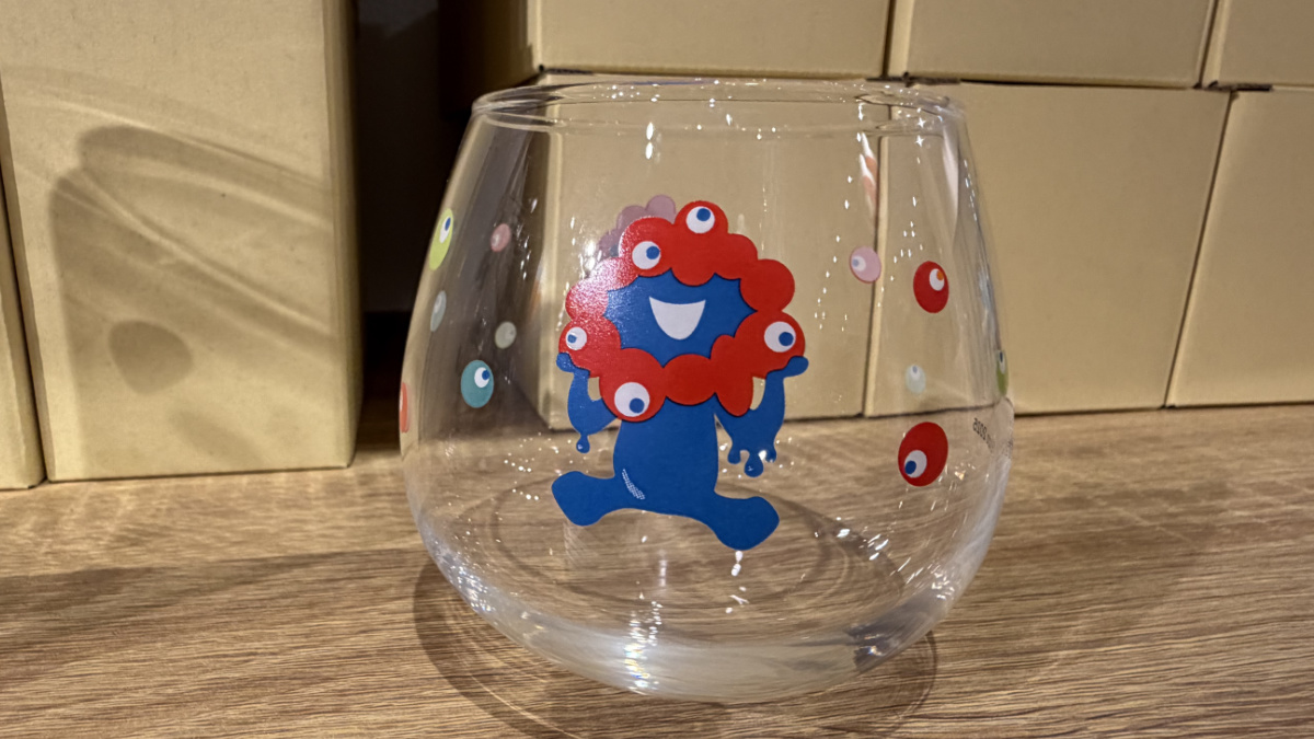 Myaku-Myaku Wobble Glass