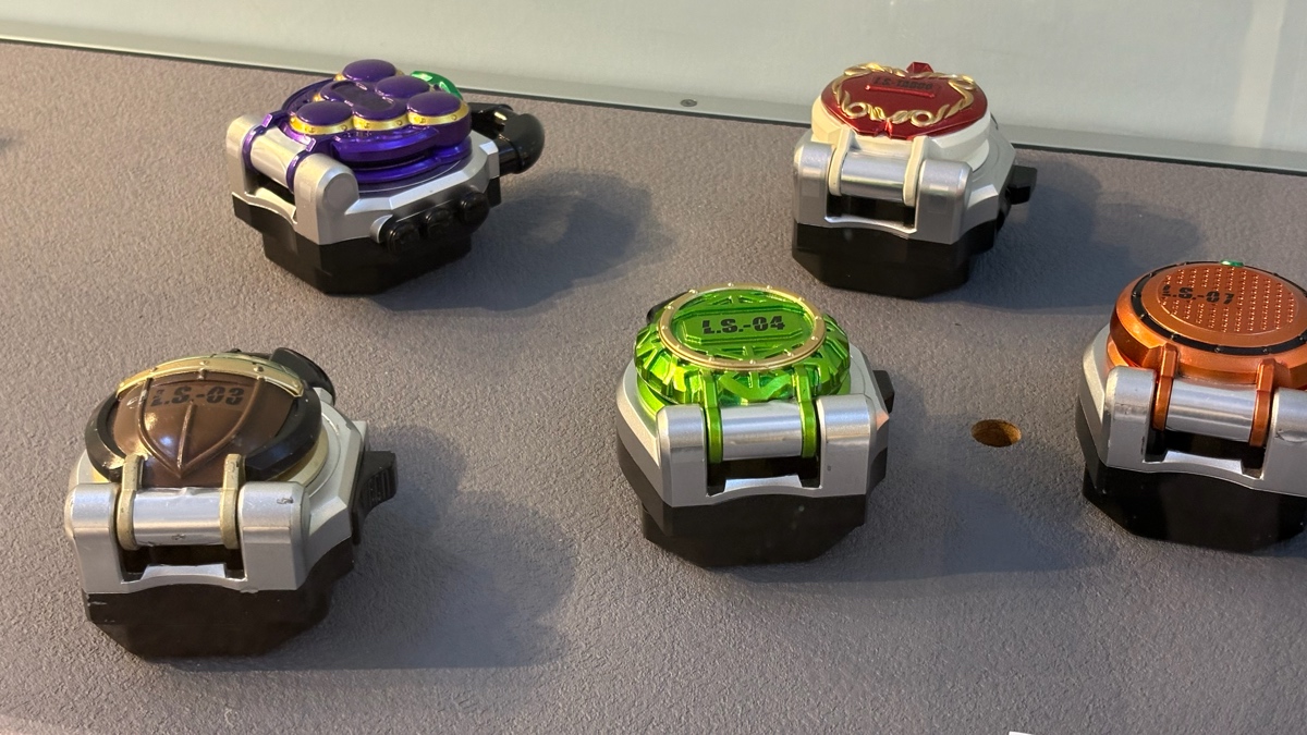 ロックシード　仮面ライダー鎧武