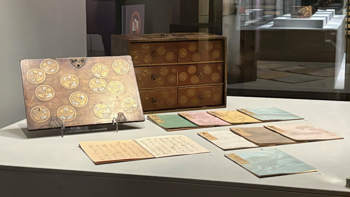 『源氏物語』が工芸品や装いのデザイン
