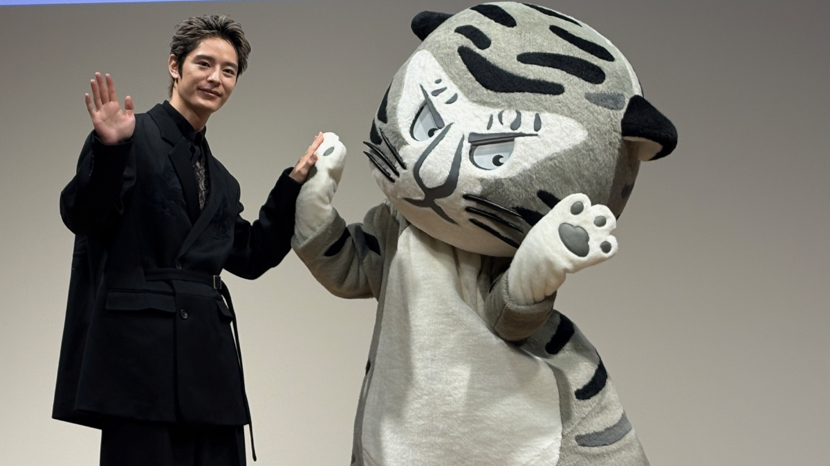 塩野瑛久さん　トラりん